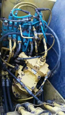 ขาย KOBELCO SK 60 M3 เอกสารใบซื้อขายพร้อมใช้ ติดต่อ คุณ อ๊อฟ พิตร 086-737-9991