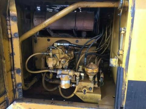 ขายCAT E70B สภาพสวยพร้อมใช้ ติดต่อคุณอ๊อฟ พิจิตร 086-737-9991