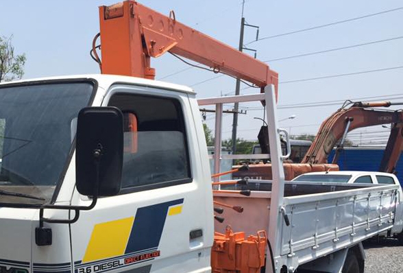 6ล้อติดเครน ISUZU NKR-85แรง รถห้างแท้ เครื่องใหม่ เกียร์เดิม ลงเล่ม ช่วงล่างเดิม หัวใหม่สวย พ.ธรรมดา พร้อมเครนUNIC 2.9t พร้อมใช้งาน **ขาย ISUZU NKR-85แรง 6ล้อบรรทุกติดเครน2.9ตัน สภาพสวย พร้อมใช้งาน เล่มฯครบ ISUZU NKR-110 ตัวแรก เกียร