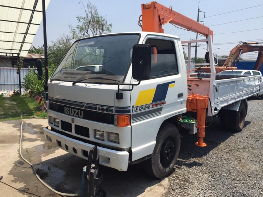 6ล้อติดเครน ISUZU NKR-85แรง รถห้างแท้ เครื่องใหม่ เกียร์เดิม ลงเล่ม ช่วงล่างเดิม หัวใหม่สวย พ.ธรรมดา พร้อมเครนUNIC 2.9t พร้อมใช้งาน **ขาย ISUZU NKR-85แรง 6ล้อบรรทุกติดเครน2.9ตัน สภาพสวย พร้อมใช้งาน เล่มฯครบ ISUZU NKR-110 ตัวแรก เกียร
