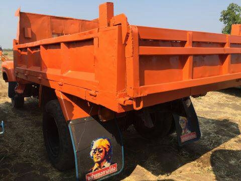 ขายหกล้อหัวยาว125แรงสภาพสวยพร้อมใช้ ติดต่อได้ที่คุณ อ๊อฟ พิจิตร 086-737-9991 ขายหกล้อหัวยาว125แรงสภาพสวยพร้อมใช้ ติดต่อได้ที่คุณ อ๊อฟ พิจิตร 086-737-9991