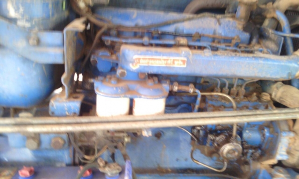 Ford77 T5 เสื้อเรียบ หาง6cmt หาง3 ใบดัน เล่มพร้อม รถสวยพร้อมใช้