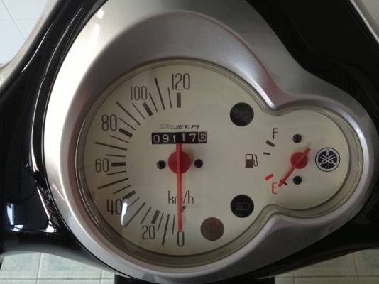 Filano ลายEuropean วิ่ง9000 ปี56 (ของแถม 4 รายการ)