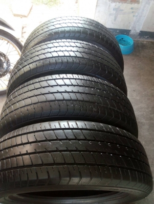 185/60R15 DUNLOP SP SPORT 2030 ชุด 4 เส้น  tel.081-427-3941 ไอดีไลน์  0814273941
