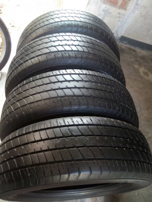 185/60R15 DUNLOP SP SPORT 2030 ชุด 4 เส้น  tel.081-427-3941 ไอดีไลน์  0814273941