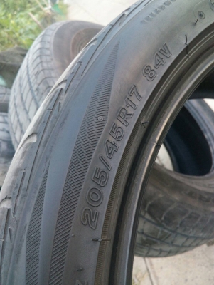 205/45R17  BRIDGESTONE MY-02 ปี14 มี 1 เส้น Tel.081-427-3941 ไอดีไลน์ 0814273941