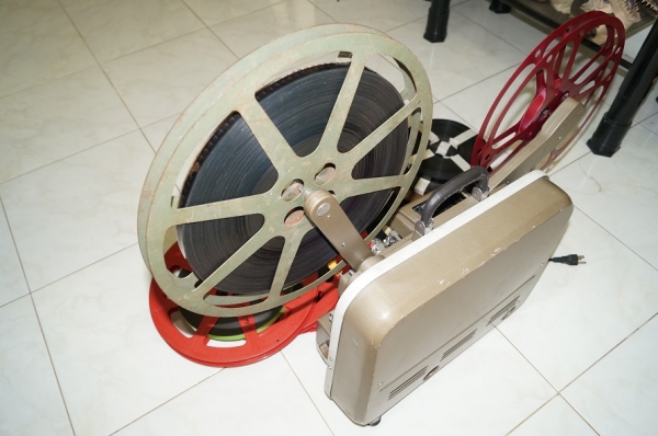 เครื่องฉายหนัง เครื่องฉายหนัง