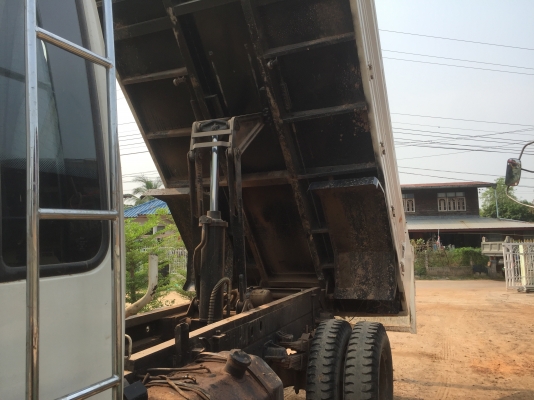 ขายหกล้อดัมพ์พร้อมใช้งาน