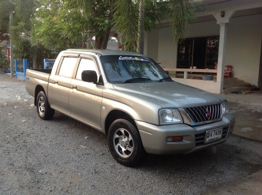 มิตซูบิชิ สตราด้า 4 ประตู เครื่อง 2800