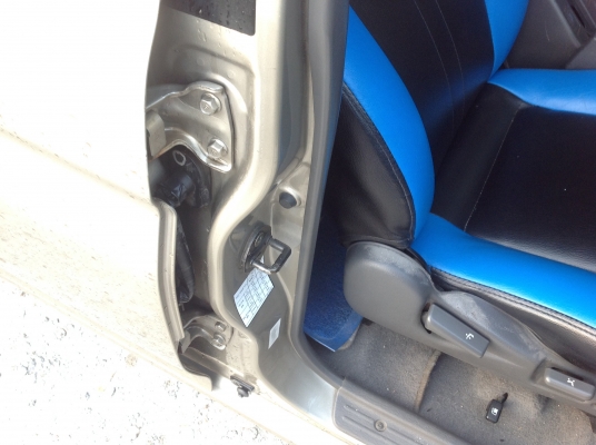 มิตซูบิชิ สตราด้า 4 ประตู เครื่อง 2800