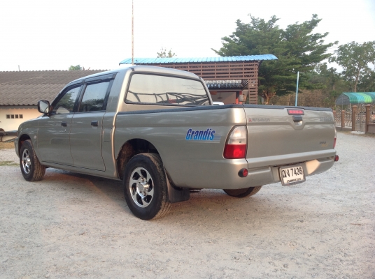 มิตซูบิชิ สตราด้า 4 ประตู เครื่อง 2800