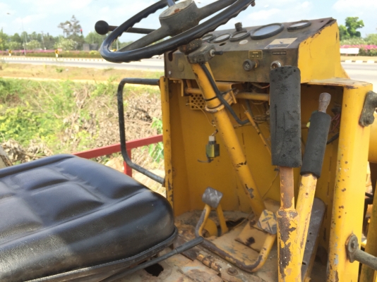 รถตัก KOMATSU  505.    สนใจติดต่อ  081 - 6079515