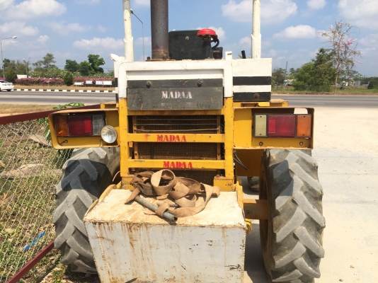 รถตัก KOMATSU  505.    สนใจติดต่อ  081 - 6079515