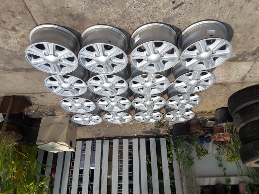 ล้อ all new isuzu ถอดป้ายแดงครับ ขอบ 15 ชุดล่ะ 8500