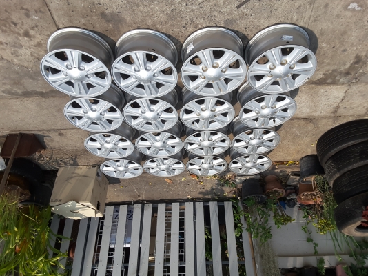 ล้อ all new isuzu ถอดป้ายแดงครับ ขอบ 15 ชุดล่ะ 8500