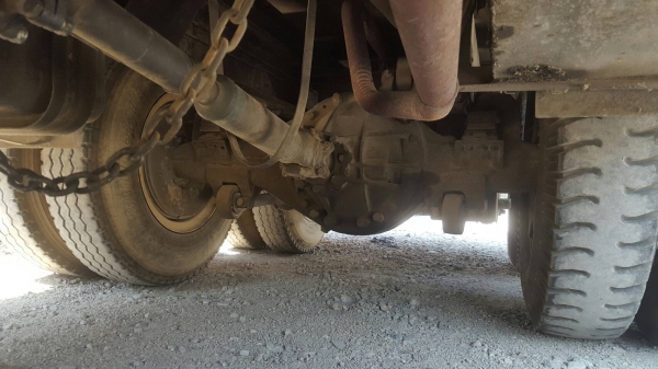 อีชูชุ  เครื่อง 6BG 1  ปี 28  รถวิ่งงานทุกวัน           ราคา  350,000  บาท