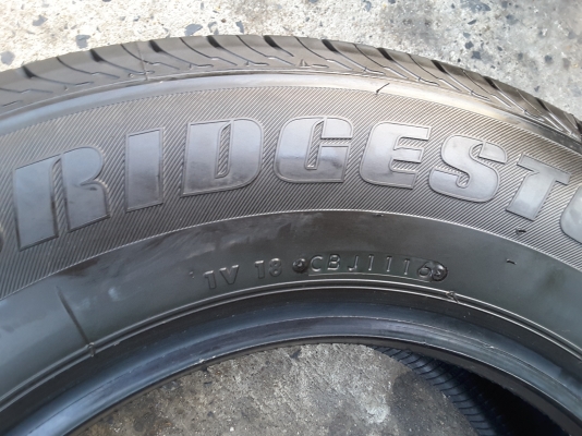 ยาง bridgestone 215 70 15 ถอดป้ายแดงปี 16 ชุดล่ะ 9500