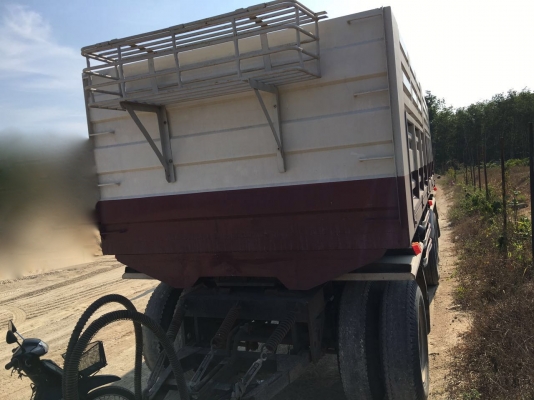 ขายหางพ่วง  SRC  /  3  เพลา. แท้  ปี 56.    สนใจติดต่อ  081 - 6079515