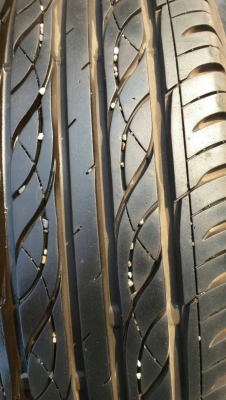 ล้อ honda jazz ขอบ 15 พร้อมยางปี 15 ชุดล่ะ 8500