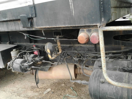 รถฮีโน่ 10 ล้อดั๊ม FM3M  240 แรงม้า ปี 38.  ( ขาย แม่ , ลูก. )     สนใจติดต่อ  081 - 6079515