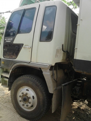 รถฮีโน่ 10 ล้อดั๊ม FM3M  240 แรงม้า ปี 38.  ( ขาย แม่ , ลูก. )     สนใจติดต่อ  081 - 6079515