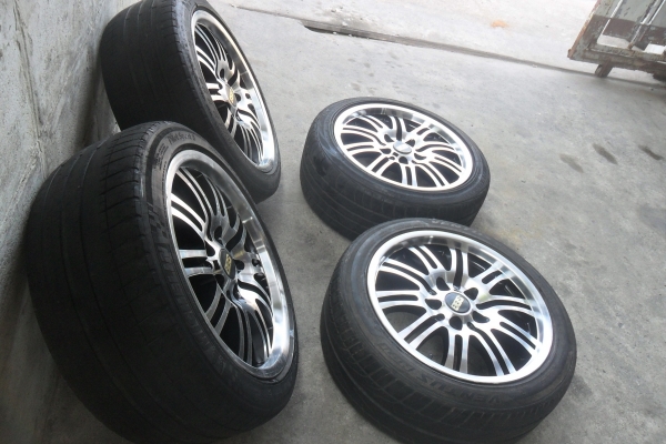 ล้อแม็ก17นิ้ว5รู114 พร้อมยาง สวยๆ 4 ล้อ ราคา 6900 บาท ล้อแม็ก17นิ้ว5รู114 พร้อมยาง สวยๆ 4 ล้อ ราคา 6900 บาท