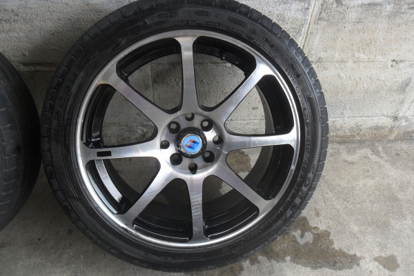 ล้อแม็ก17นิ้ว4รุ100/114 พร้อมยาง สวยๆ 4 ล้อ ราคา 6900 บาท ล้อแม็ก17นิ้ว4รุ100/114 พร้อมยาง สวยๆ 4 ล้อ ราคา 6900 บาท