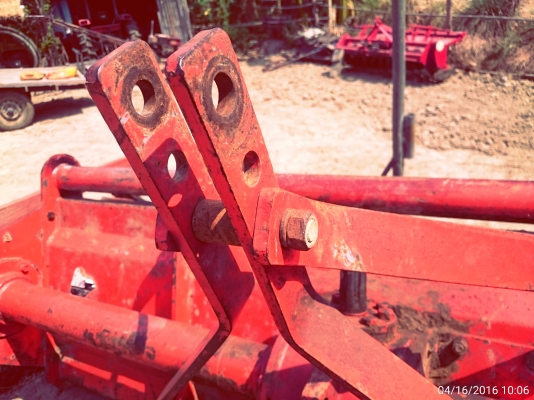 ขายโรตารี่ช้าง 1.80 เมตร แถมใบใหม่ให้ 1 ชุด 60 ใบพร้อมน็อต พร้อมใช้ สีเดิมไม่ผุ ใส่รถ45-47-49-50 ขายโรตารี่ช้าง 1.80 เมตร แถมใบใหม่ให้ 1 ชุด 60 ใบพร้อมน็อต พร้อมใช้ สีเดิมไม่ผุ ใส่รถ45-47-49-50