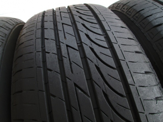 ขายยาง BRIDGESTONE GR90 215-55-17 ปลายปี13 (1ชุด)