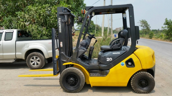 ขายด่วนรถยกKOMATSU FG20-20ยก2ตันเสาสูง3เมตรรุ่นใหม่สุดชั่วโม่งทำงานน้อยรถนอกนำเข้ายังไม่เคยใช้งานในเมืองไทยเลย