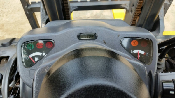 ขายด่วนรถยกKOMATSU FG20-20ยก2ตันเสาสูง3เมตรรุ่นใหม่สุดชั่วโม่งทำงานน้อยรถนอกนำเข้ายังไม่เคยใช้งานในเมืองไทยเลย ขายด่วนรถยกKOMATSU FG20-20ยก2ตันเสาสูง3เมตรรุ่นใหม่สุดชั่วโม่งทำงานน้อยรถนอกนำเข้ายังไม่เคยใช้งานในเมืองไทยเลย