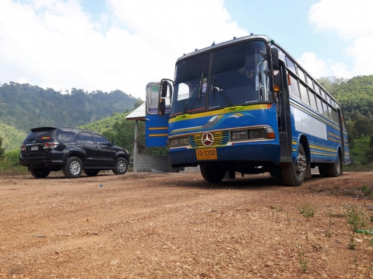 ขายรถบัส คัชซี อีซุ เครื่อง 6bf 185 แรง ยาว 9 เมตร พวงมาลัยเพาเวอร์. เบรคทิฟฟี่  เครื่องเสียงทีวีพร้อม #รถพร้อมใช้งานขับจากหลังสวนชุมพรกลับอยุธยาได้ระยะทาง615กีโล รถพร้อมโอน ราคา 239999. ต่อรอง.  โทร. 090-6312519