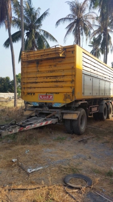 ขายลูกพ่วงอู่เอสทีเทรลเลอร์ 3 เพลาแท้ ยาว 7 เมตร ปี 50 มี 2 หาง ทะเบียนพร้อม