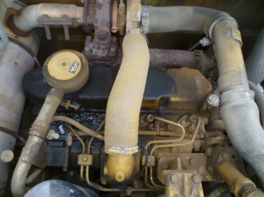 ขาย CAT313 เก่าญี่ปุ่น แท้  ใช้งานมาแค่ 3000 กว่าฃม. กำลังเดินทางมาถึงไทยเร็วๆๆนี้  สนใจโทร 089-7462641 สุวรรณี