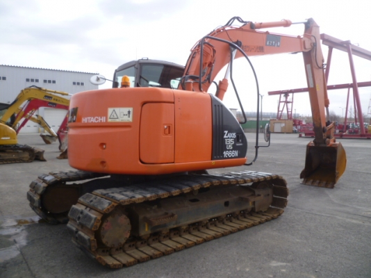 ขาย HITACHI ZX135 US มาใหม่ เก่าญี่ปุ่น ปี 2008 ใฃ้งานมาแค่ 4000 กว่าฃม.  ยังไม่เคยใช้งานในไทย  สภาพสวย  ระบบดี  มีลายหัวกระแทก  โทร  089-7462641 สุวรรณีค่ะ
