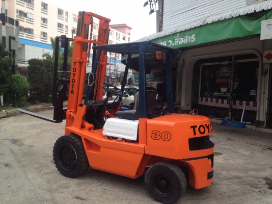 ฟอร์คลิฟต์ TOYOTA  3  TON