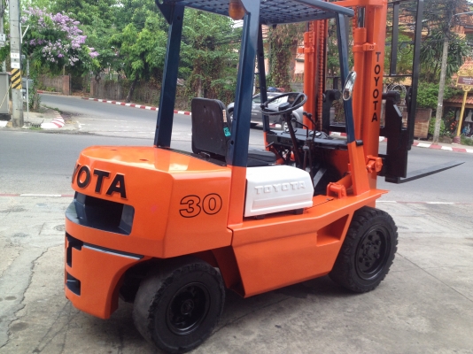 ฟอร์คลิฟต์ TOYOTA  3  TON