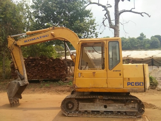 ขาย Komatsu Pc 60-6 สภาพเยี่ยม เครื่องแน่น มีเล่มทะเบียน พร้อมใช้งาน