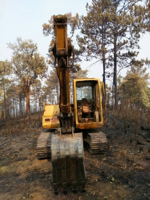 ขาย Komatsu Pc 60-6 สภาพเยี่ยม เครื่องแน่น มีเล่มทะเบียน พร้อมใช้งาน