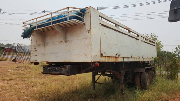 ขาย หางเซมิดั้ม 2 เพลา ยาว 7 เมตร กระทะล้อมีให้ครบ เอกสารเล่มทะเบียนพร้อม ราคาต่อรองได้