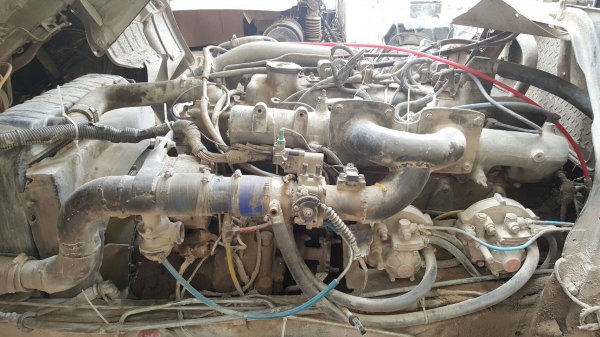 ขาย หัวลาก HINO เครื่อง EP100 โบอินเตอร์ 285 แรงม้า ติดแก๊ส NGV 8 ถัง มีสโลว์กลาง พร้อมหางเซมิดั้ม 2 เพลา ยาว 7 เมตร ยางเต็ม ทะเบียนเต็มพร้อมโอนครับ