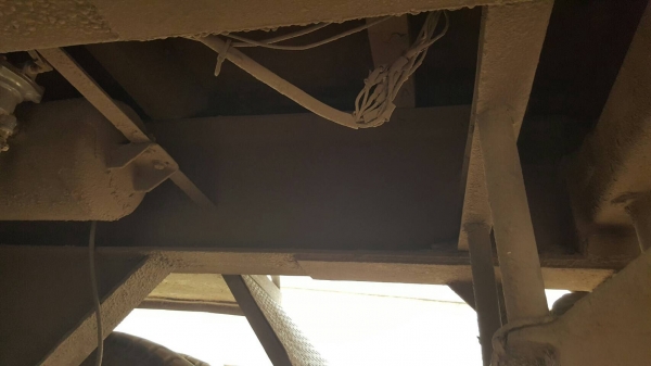 ขาย หัวลาก HINO เครื่อง EP100 โบอินเตอร์ 285 แรงม้า ติดแก๊ส NGV 8 ถัง มีสโลว์กลาง พร้อมหางเซมิดั้ม 2 เพลา ยาว 7 เมตร ยางเต็ม ทะเบียนเต็มพร้อมโอนครับ