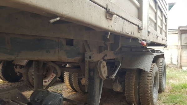 ขาย หัวลาก HINO เครื่อง EP100 โบอินเตอร์ 285 แรงม้า ติดแก๊ส NGV 8 ถัง มีสโลว์กลาง พร้อมหางเซมิดั้ม 2 เพลา ยาว 7 เมตร ยางเต็ม ทะเบียนเต็มพร้อมโอนครับ