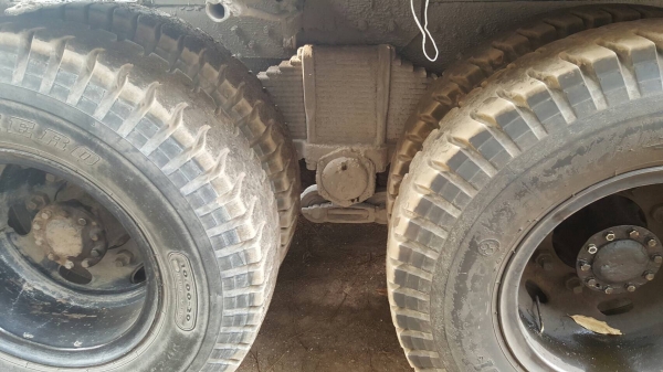 ขาย หัวลาก HINO เครื่อง EP100 โบอินเตอร์ 285 แรงม้า ติดแก๊ส NGV 8 ถัง มีสโลว์กลาง พร้อมหางเซมิดั้ม 2 เพลา ยาว 7 เมตร ยางเต็ม ทะเบียนเต็มพร้อมโอนครับ