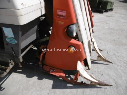 รถเกี่ยวข้าวนั่งขับ  KUBOTA   SR35 รหัสสินค้า : 80803425 ติดต่อ Tel.086-8150487  www.nihonmono.com