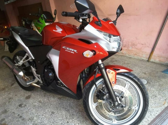 ขาย HONDA CBR 250 i ปี 55 สภาพเครื่องดีเดิมๆ สภายภายนอกสวย กุญแจมีสองดอก มีท่อเดิมให้ด้วยอีกใบ รถวิ่งน้อย หมื่นหนึ่งพันกว่าโล เล่มพร้อมชุดโอน ขาย HONDA CBR 250 i ปี 55 สภาพเครื่องดีเดิมๆ สภายภายนอกสวย กุญแจมีสองดอก มีท่อเดิมให้ด้วยอีกใบ รถวิ่งน้อย หมื่นหนึ่งพันกว่าโล เล่มพร้อมชุดโอน