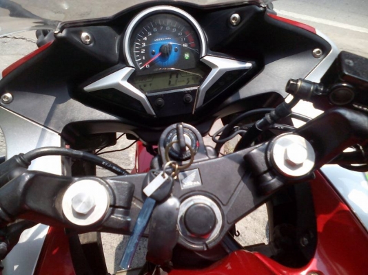 ขาย HONDA CBR 250 i ปี 55 สภาพเครื่องดีเดิมๆ สภายภายนอกสวย กุญแจมีสองดอก มีท่อเดิมให้ด้วยอีกใบ รถวิ่งน้อย หมื่นหนึ่งพันกว่าโล เล่มพร้อมชุดโอน ขาย HONDA CBR 250 i ปี 55 สภาพเครื่องดีเดิมๆ สภายภายนอกสวย กุญแจมีสองดอก มีท่อเดิมให้ด้วยอีกใบ รถวิ่งน้อย หมื่นหนึ่งพันกว่าโล เล่มพร้อมชุดโอน