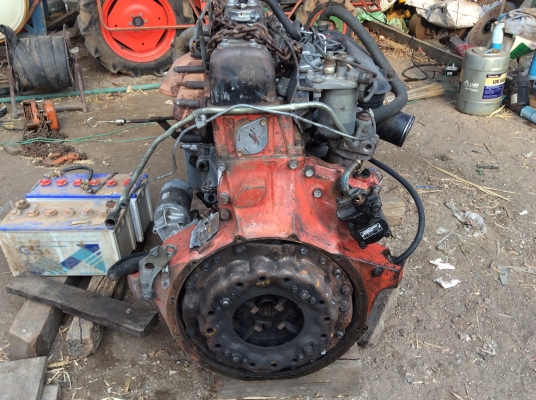 ขายเครื่อง isuzu 6sd1 240 แรงม้า ขายเครื่อง isuzu 6sd1 240 แรงม้า