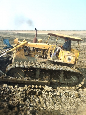 แทรคเตอร์ CAT D5B ตีนเป็ด รถสภาพดีมาก ทำงานทุกวัน