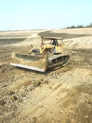 แทรคเตอร์ CAT D5B ตีนเป็ด รถสภาพดีมาก ทำงานทุกวัน แทรคเตอร์ CAT D5B ตีนเป็ด รถสภาพดีมาก ทำงานทุกวัน